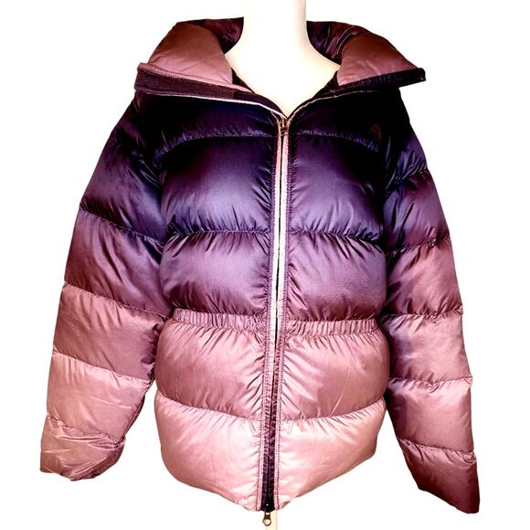 Women's Nike ACG out layer hooded jacket L variegated purple